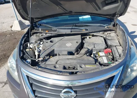 2015 Nissan Altima 2.5/2.5 S/2.5 Sl/2.5 Sv z USA, uszkodzony, nr VIN 1N4AL3AP5FC167296